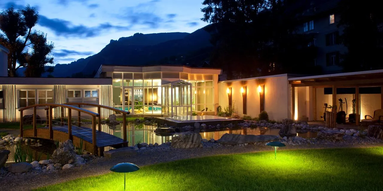 Hotel Belvedere Grindelwald at night